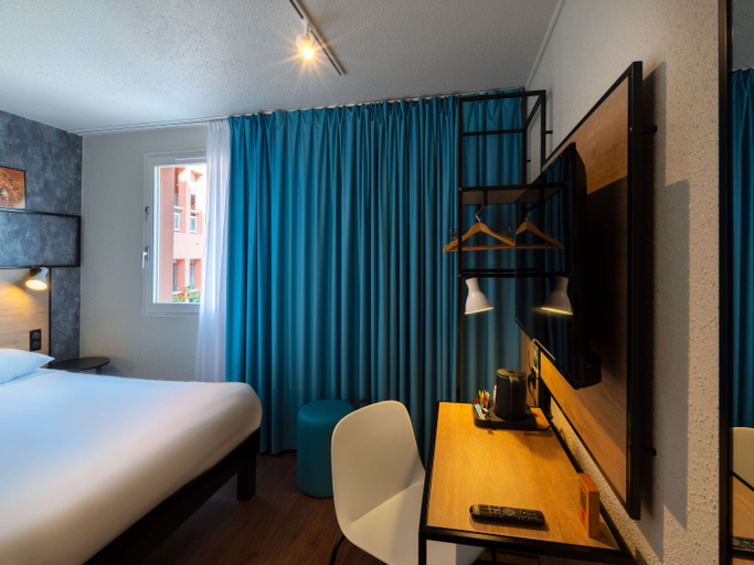 Bedroom 5, ibis Épernay Centre-Ville, Marne