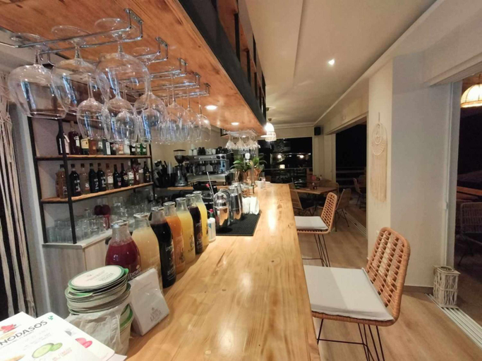 Food & Drinks 4, Anna Maria Apartments, South Aegean