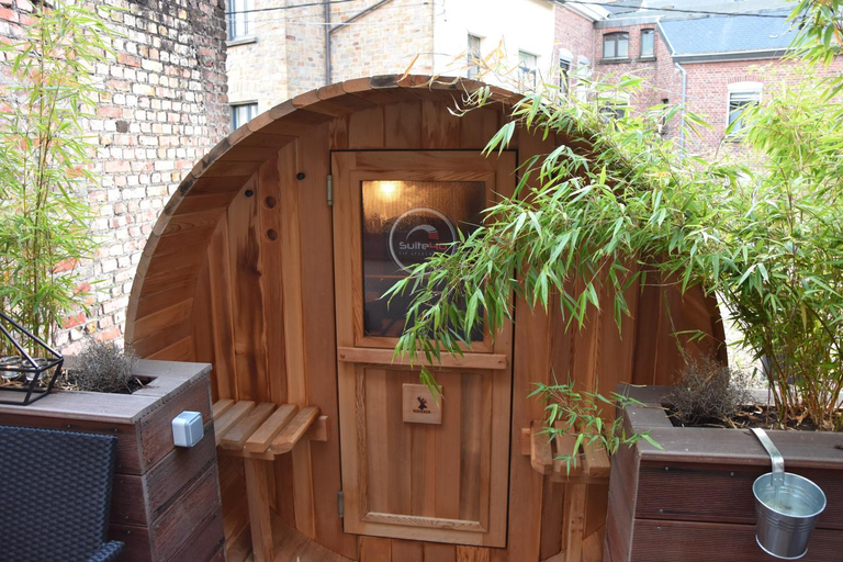 Suite 40 Jacuzzi & Sauna by Malmedreams, Liège