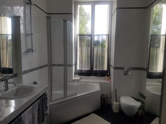 Bathroom, VILLA DE SOUZA, Deux-Sèvres