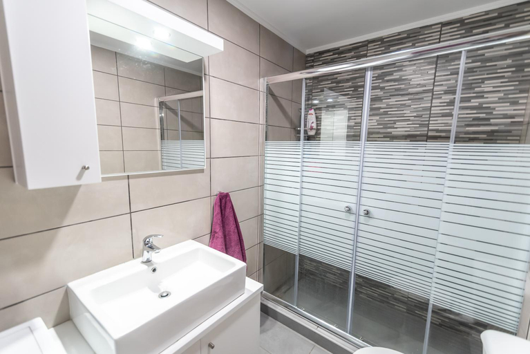 Bathroom 2, Old Town Comfort by Irini, South Aegean