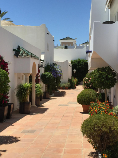 Others 3, VILLA OVERLOOKING BEACH , Central, quiet, parking, swimming pool, Málaga