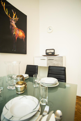 Others 3, Raimond Apartment, Wien