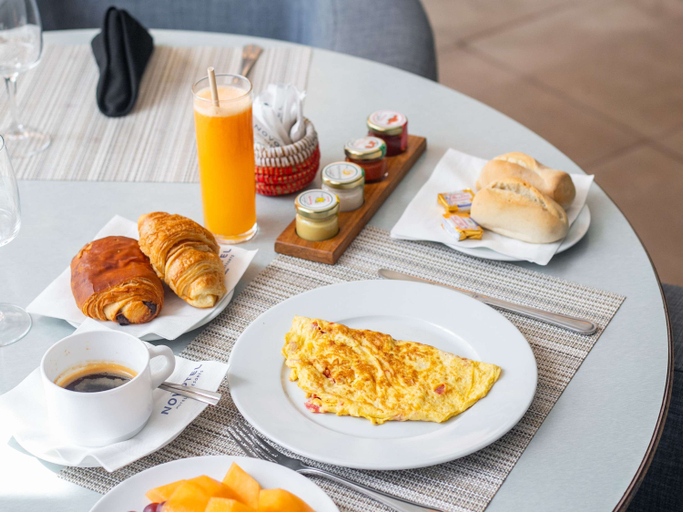 Food & Drinks 5, Novotel Dakar, Dakar