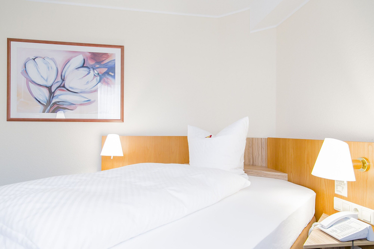 Bedroom 4, Hotel Möhringer Hof, Stuttgart