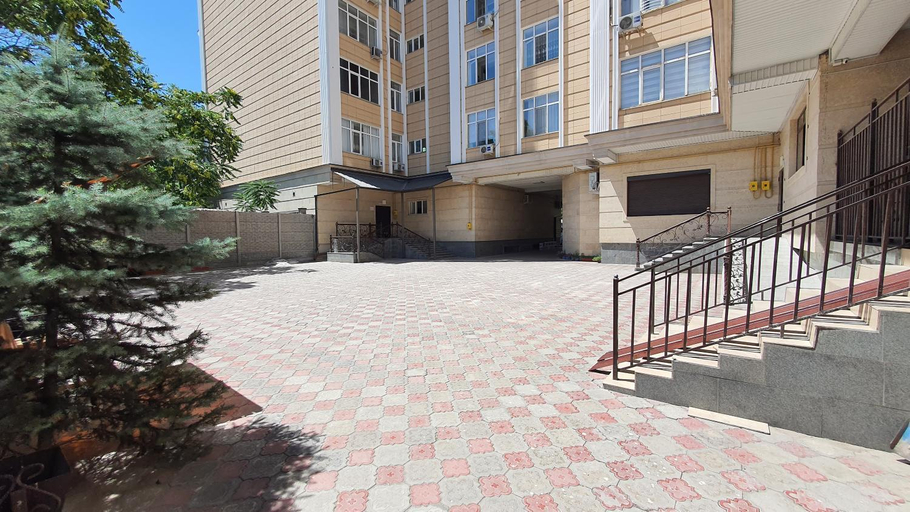 Others 2, Apartment with panoramic view in the center, Bishkek