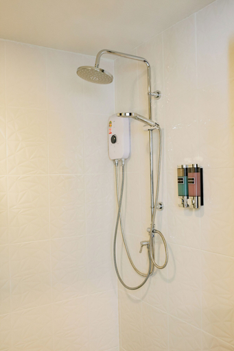 Bathroom 4, R2 Bed and Pool Kanchanaburi, Muang Kanchanaburi