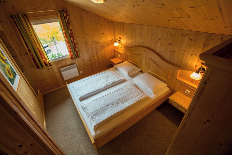 Bedroom 3, Alpendorf Dachstein West by ALPS RESORTS, Hallein