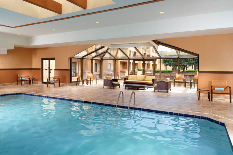Sport & Beauty, Courtyard by Marriott Atlanta Airport South/Sullivan Road, Clayton