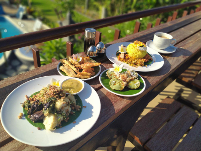 Food & Drinks
