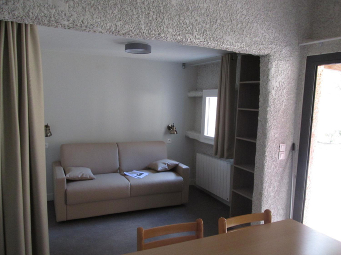 Bedroom 3, Village vacances & camping de Gruissan, Aude