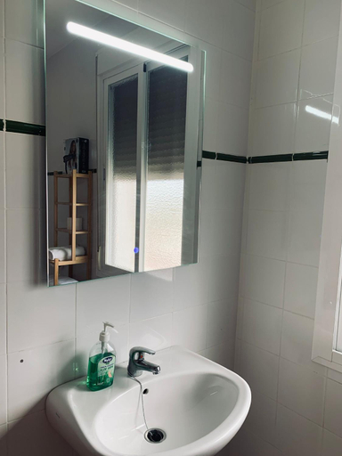 Bathroom 2, Convento Hermana Esther, Huelva
