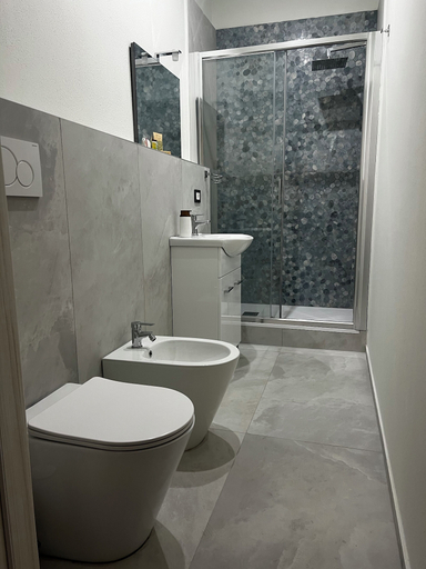 Bathroom 5, Bella Ciao Firenze, Florence