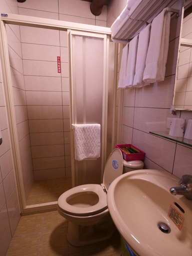 Bathroom 15