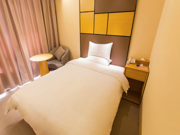 Bedroom 3, Ji Hotel Shanghai Hongqiao West Zhongshan Road, Shanghai