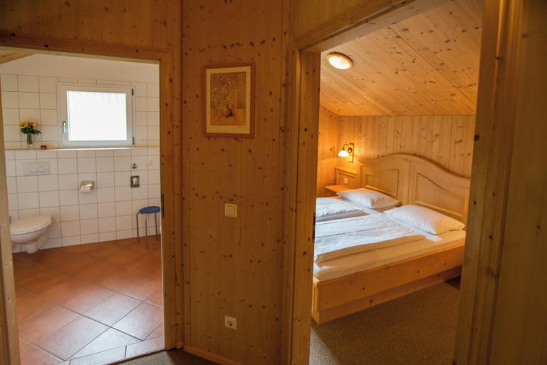 Bedroom 4, Alpendorf Dachstein West by ALPS RESORTS, Hallein