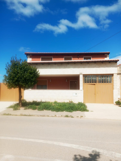 Others 4, Chalet de artistas, Burgos