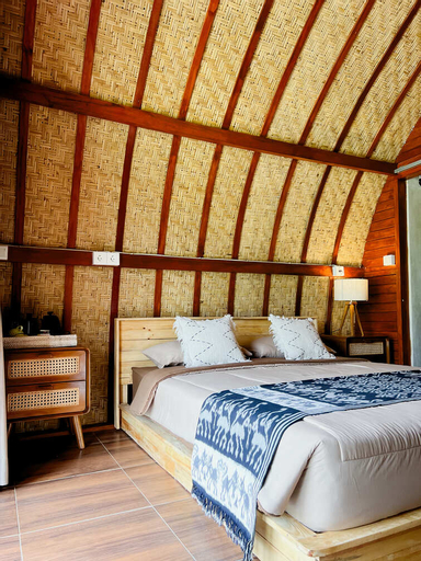 Kamanicamp, Bali