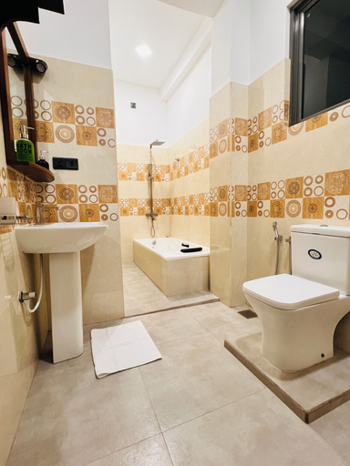 Bathroom 4, Ocean Front Villa, Hikkaduwa