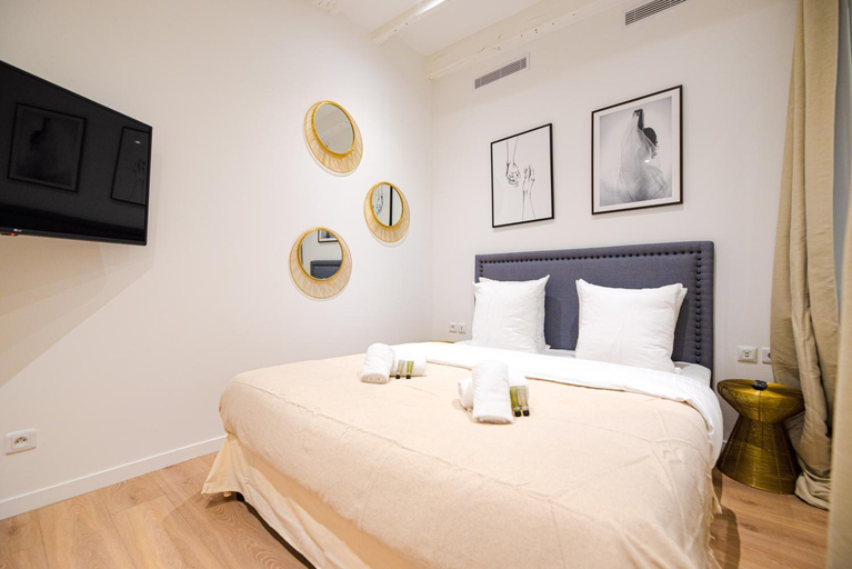 Bedroom 2, MBM - Marais, Paris