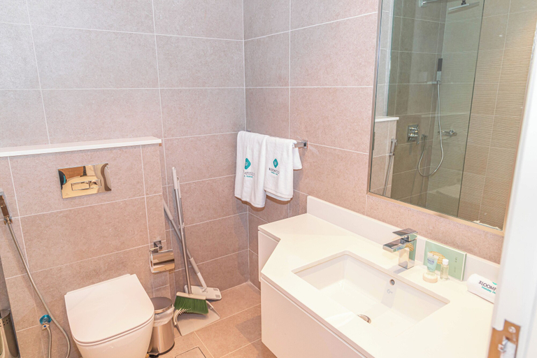 Bathroom, Bloomfields Stylish STU in Thalassa, Abu Dhabi City