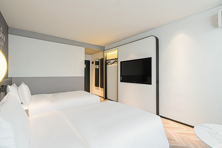 Bedroom 2, Nihao Hotel Wuhan Hankou Railway Station, Wuhan