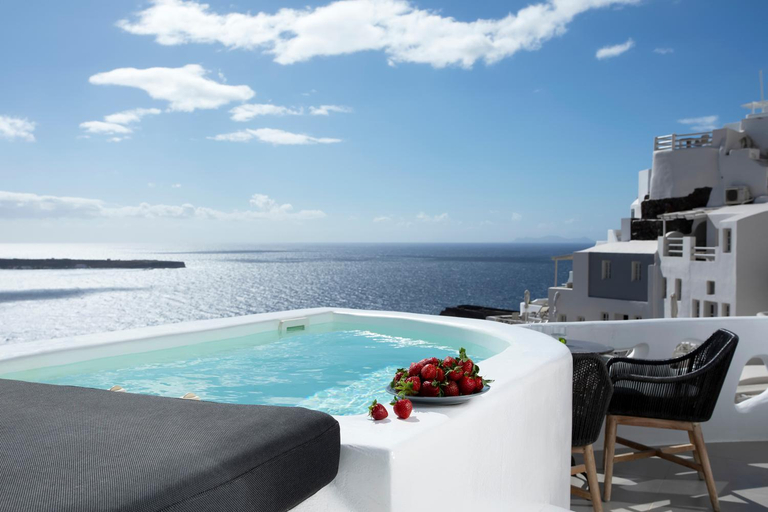 Sport & Beauty 2, Oia Angle Cavehouse, South Aegean