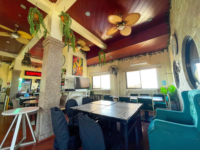 5, CPG Estate Hotel Taguig, Taguig