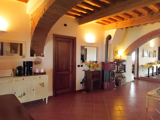 Others 4, Arpaderba B&B, Livorno