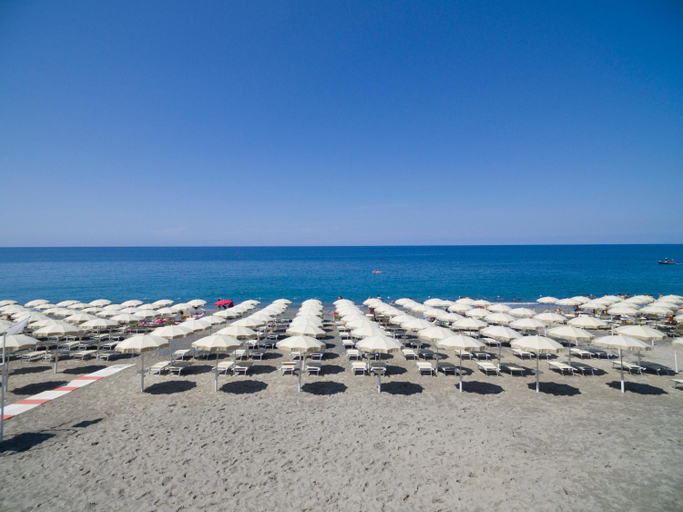 Beach 5, Cottage, Salerno