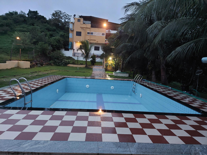 Sport & Beauty 3, The Four Winds House, Nashik