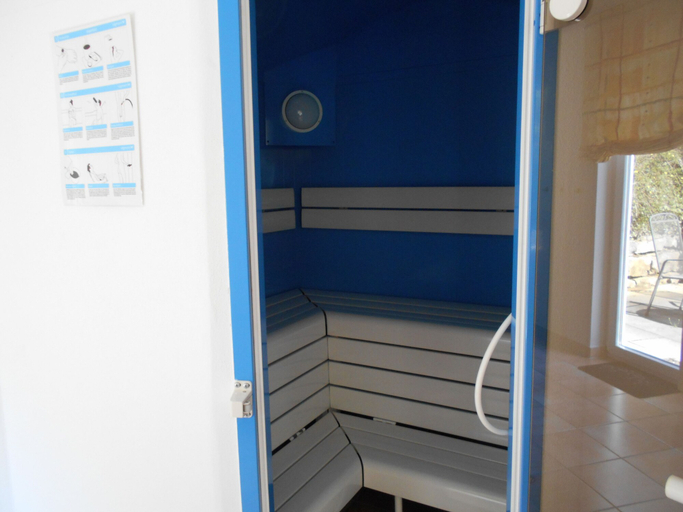 Bathroom 5, Hotel Möhringer Hof, Stuttgart