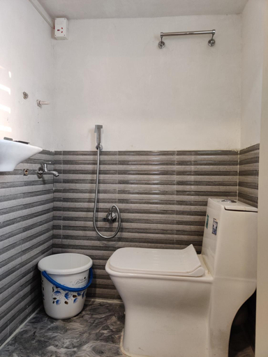 Bathroom 5, New Sangam Homestay, Darjiling