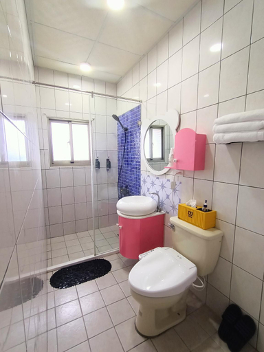 Bathroom, Qingquan Villa Family Slide Water Park, Yilan