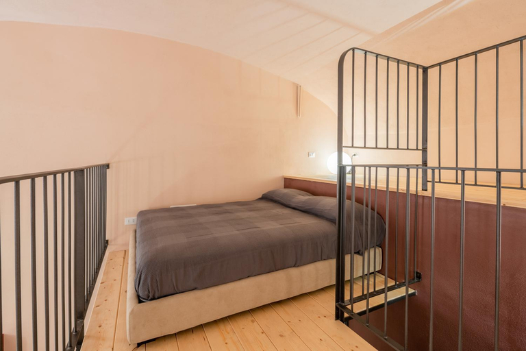 Bedroom, Salvago 12, Genova