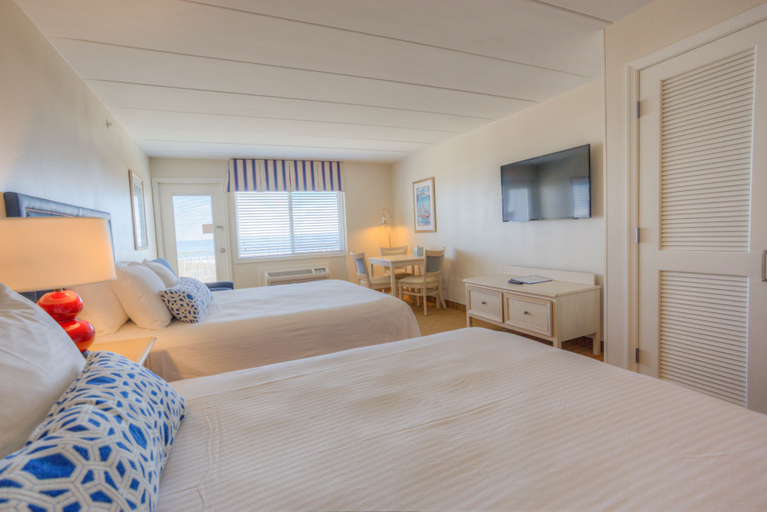 Bedroom 3, Hilton Garden Inn Ocean City Oceanfront, Worcester