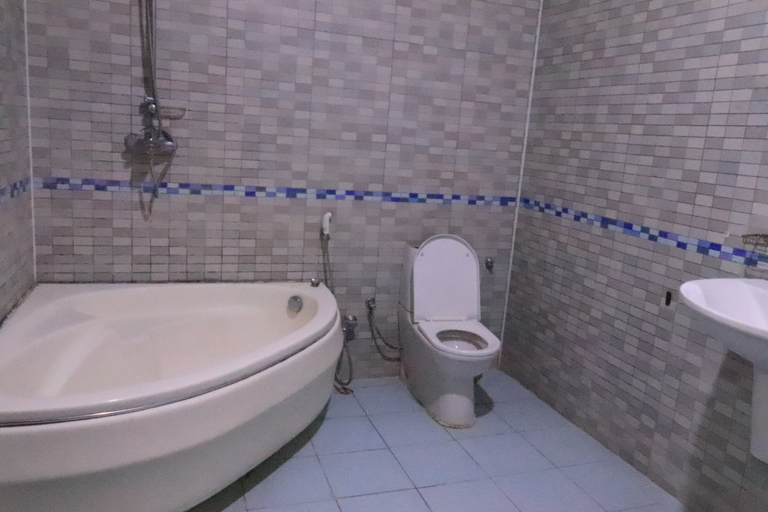 Bathroom 3, Ekm Hotel, Baku