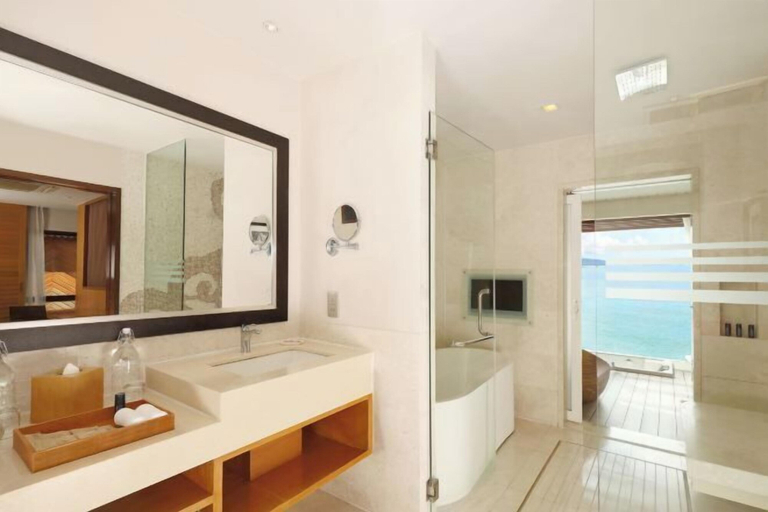 Bathroom 15