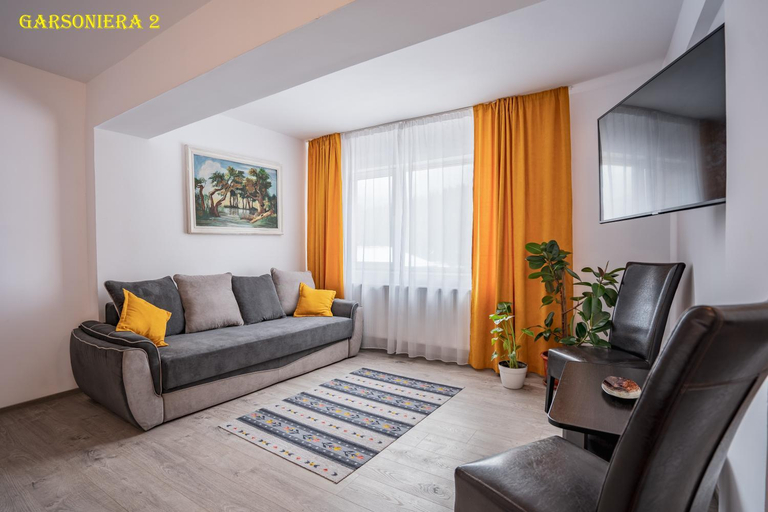 Others 3, CASA LUCHIANCU SRL, Busteni