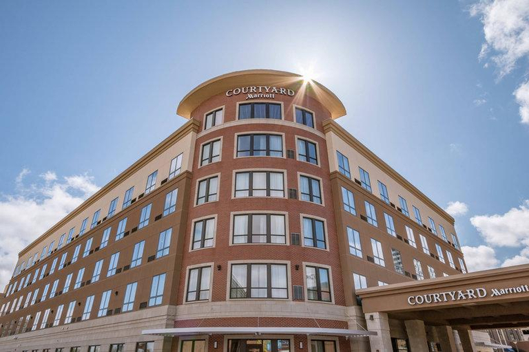 Exterior & Views 2, Courtyard by Marriott South Bend Downtown, Saint Joseph