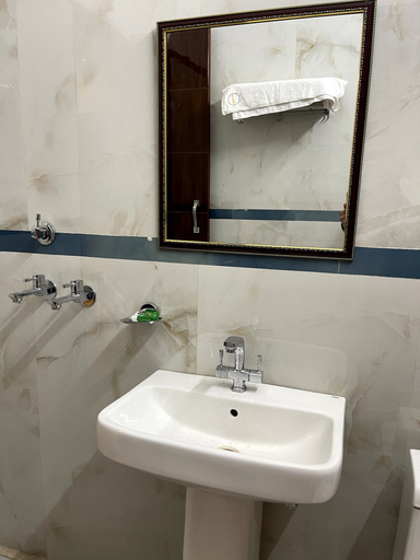 Bathroom 3, Hotel Paradise - Chandigarh, Sahibzada Ajit Singh Nagar