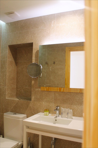 Bathroom 3, Soller Center, Baleares