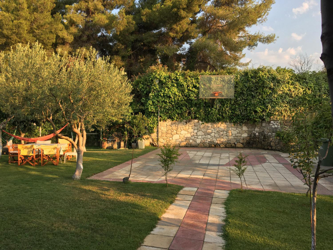 Food & Drinks, Villa Maira, Central Macedonia