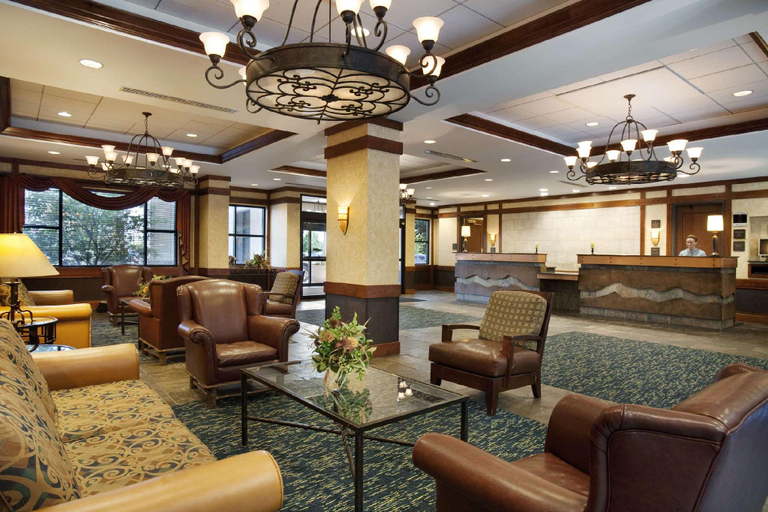 Public Area 3, Embassy Suites by Hilton Denver International Airport, Denver
