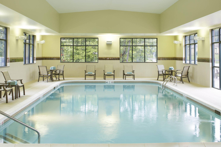 Sport & Beauty 5, Courtyard by Marriott Lake George, Warren