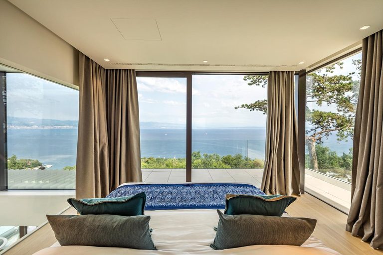 Others 2, VILLA AURA, Lovran