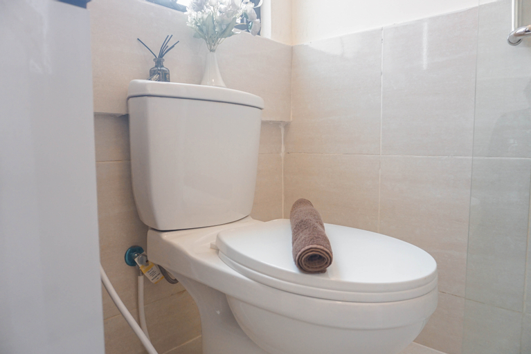 Bathroom 11