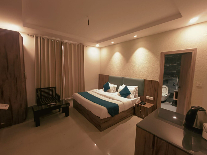Bedroom 5, Hotel Wild Rose - Dalhousie, Chamba