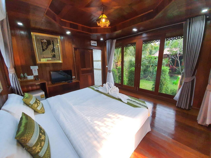 Bedroom 13