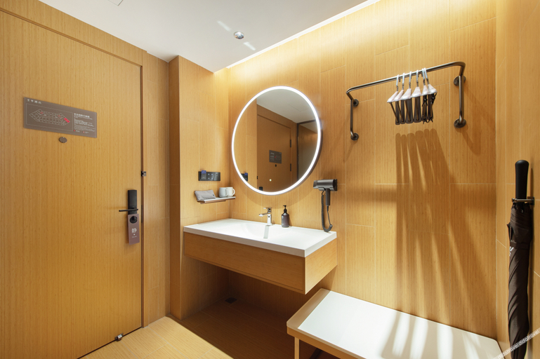 Bathroom, JI Hotel Qingdao Laixi Wanda Plaza, Qingdao